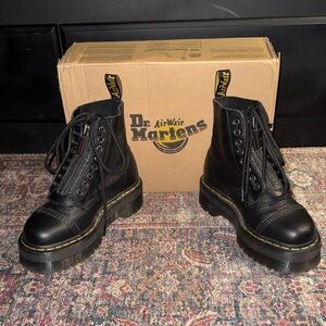 Dr. Martens Sinclair Boots